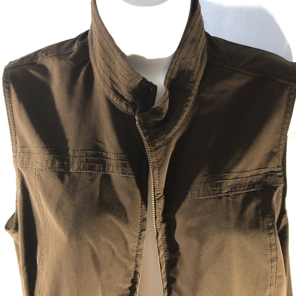 Zenergy by Chico’s brown vest size 1